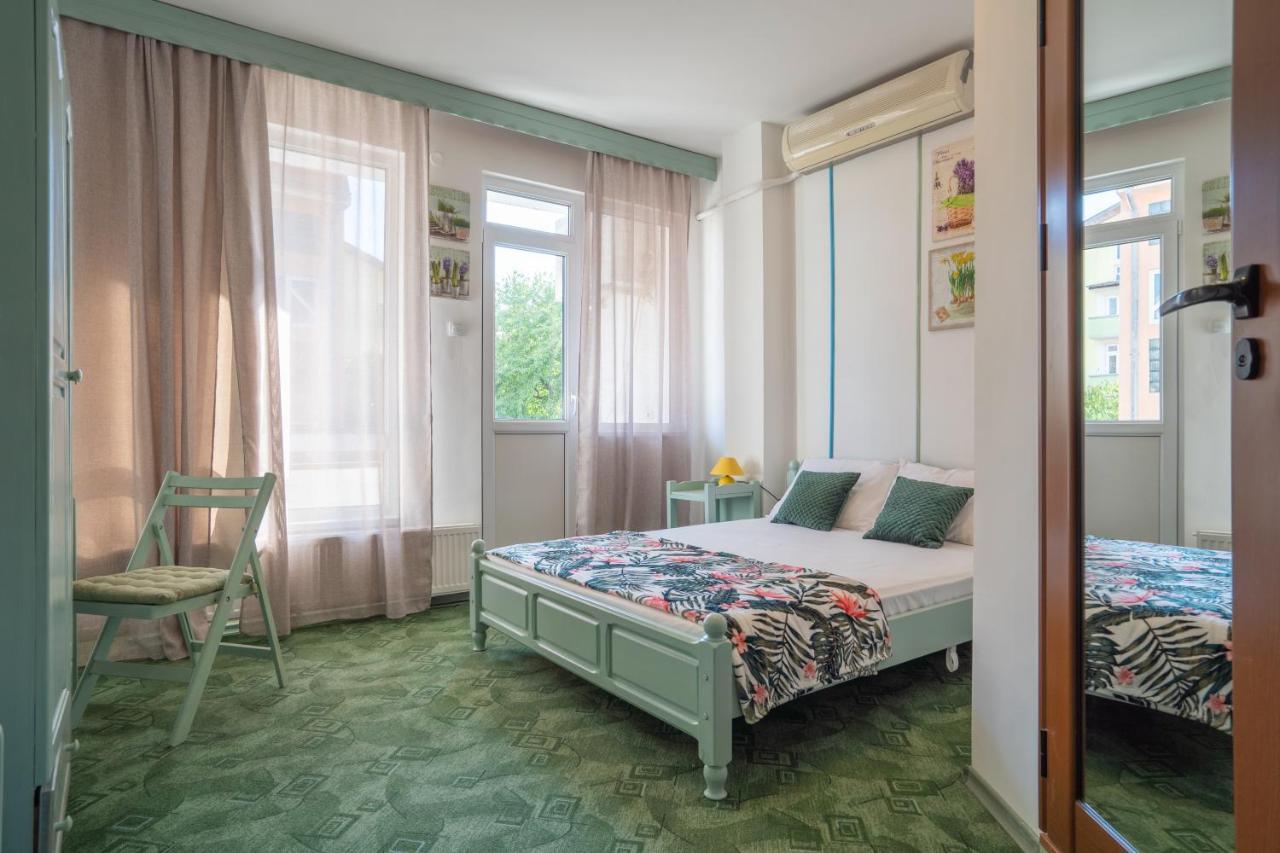 Къща За Гости Арт Хаус - Юг/ Art House - South Sandanski Buitenkant foto