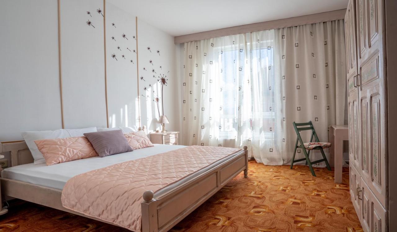 Къща За Гости Арт Хаус - Юг/ Art House - South Sandanski Buitenkant foto
